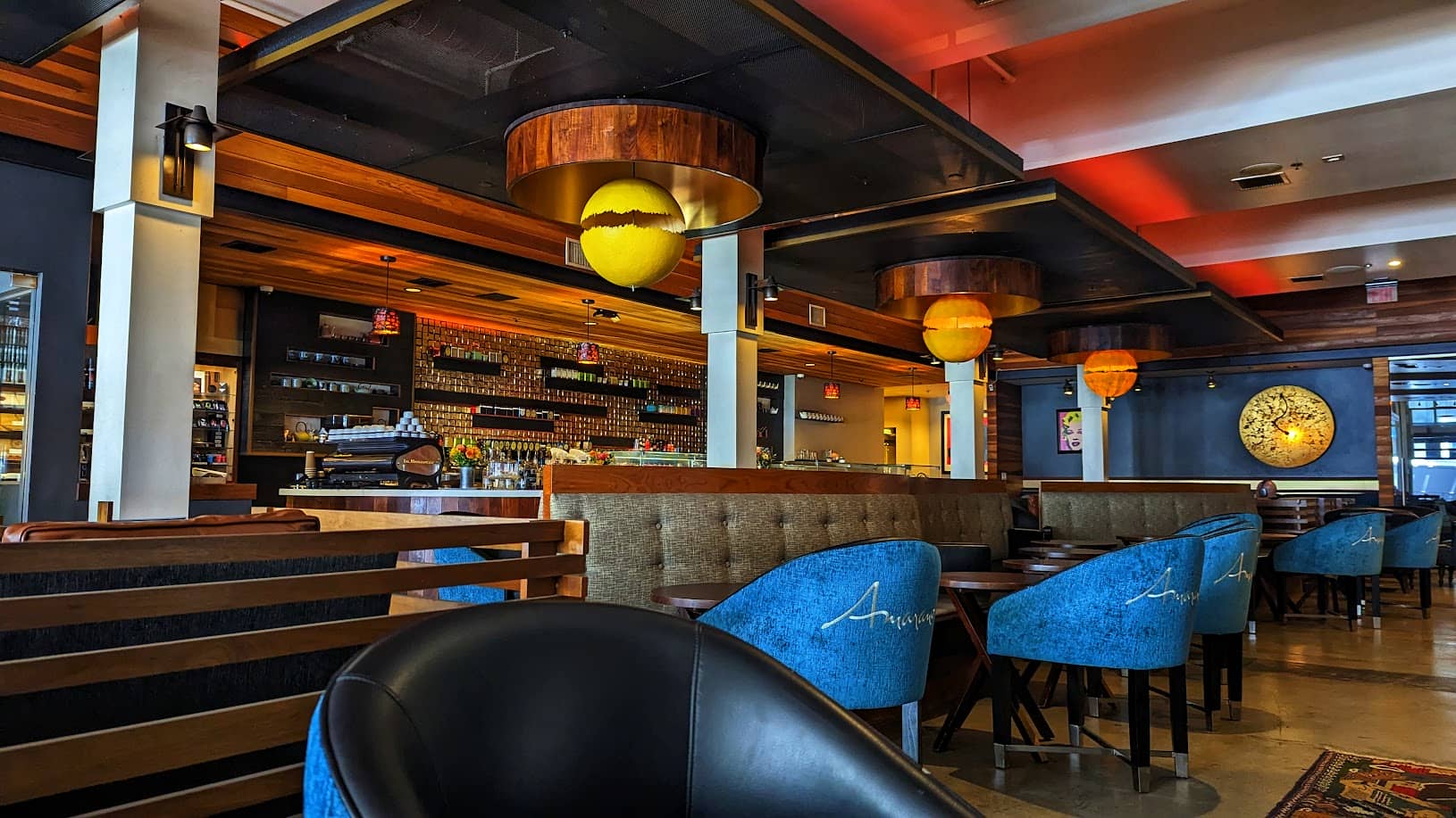 Gran Havana Cigar & Hookah Lounge