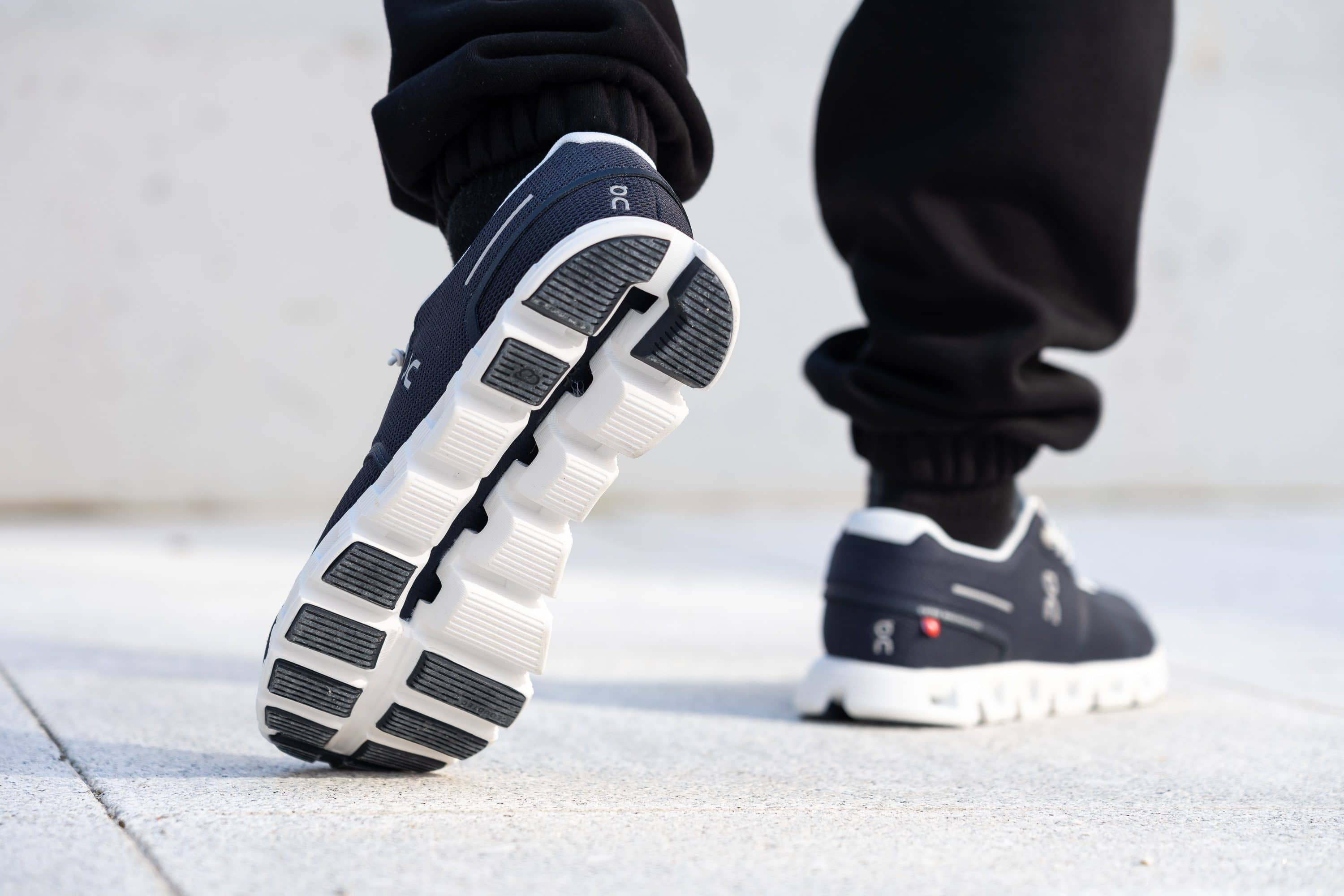 Cut in half: On Cloud 5 Review