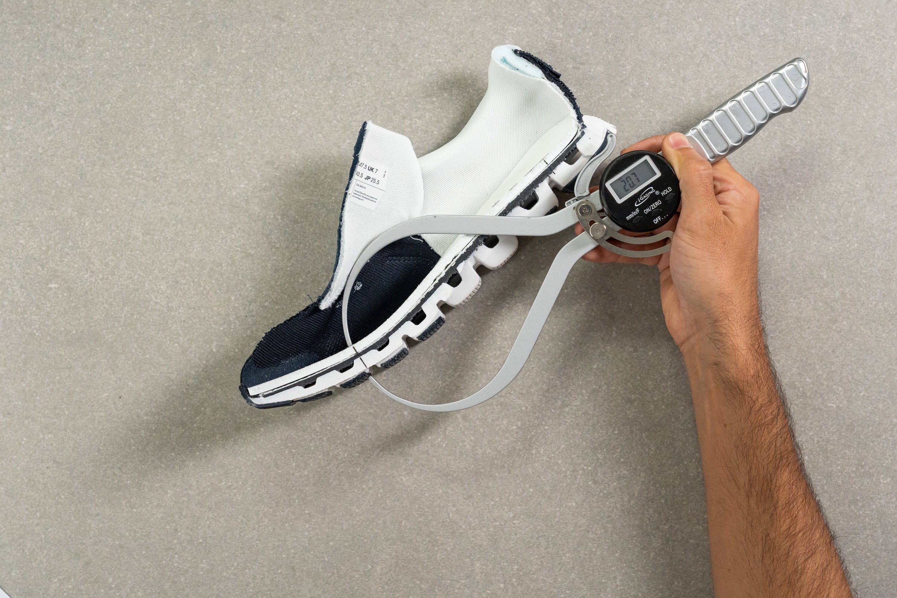 Cut in half: On Cloud 5 Review