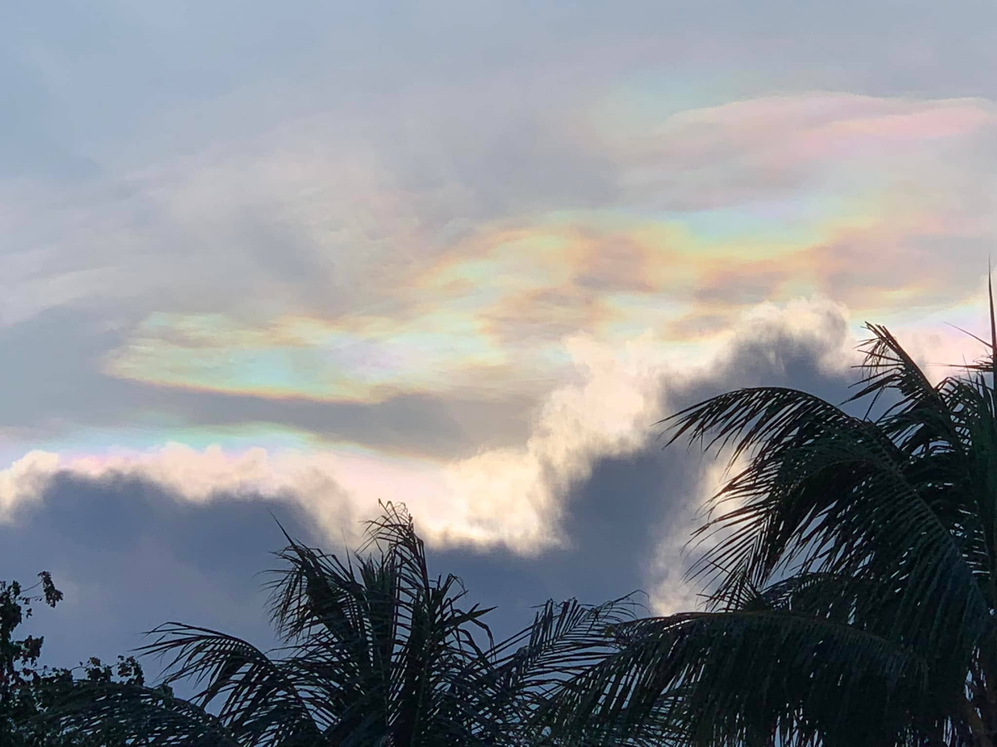 Phenomenal iridescent clouds spotted around S'pore on May 24